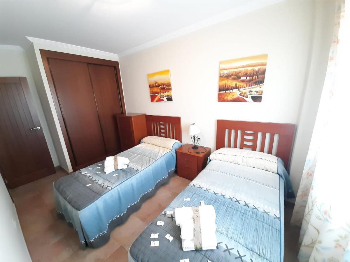 Apartamento 2 Dormitorios.Urb Playa Verde Isla Canela Exterior foto